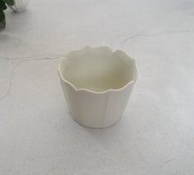 Load image into Gallery viewer, 臼杵焼 蕎麦猪口